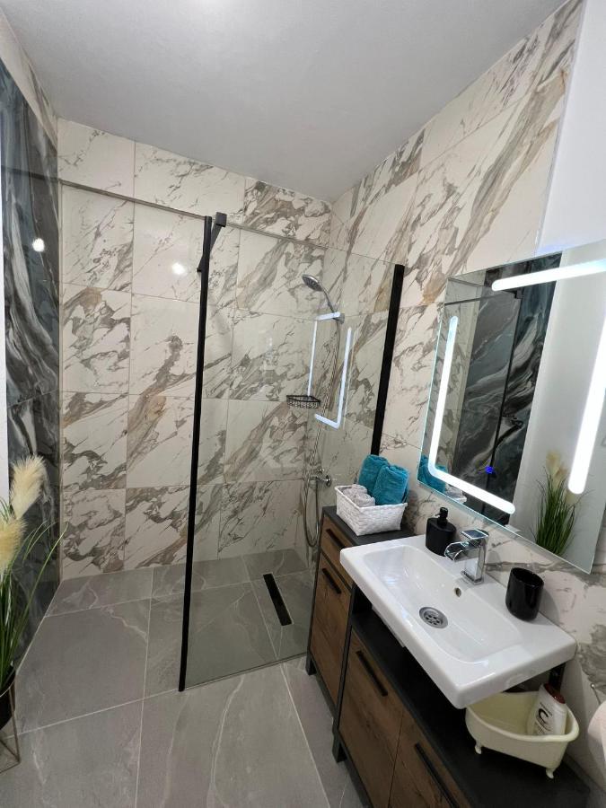 Adc Appartement Sibiu Buitenkant foto